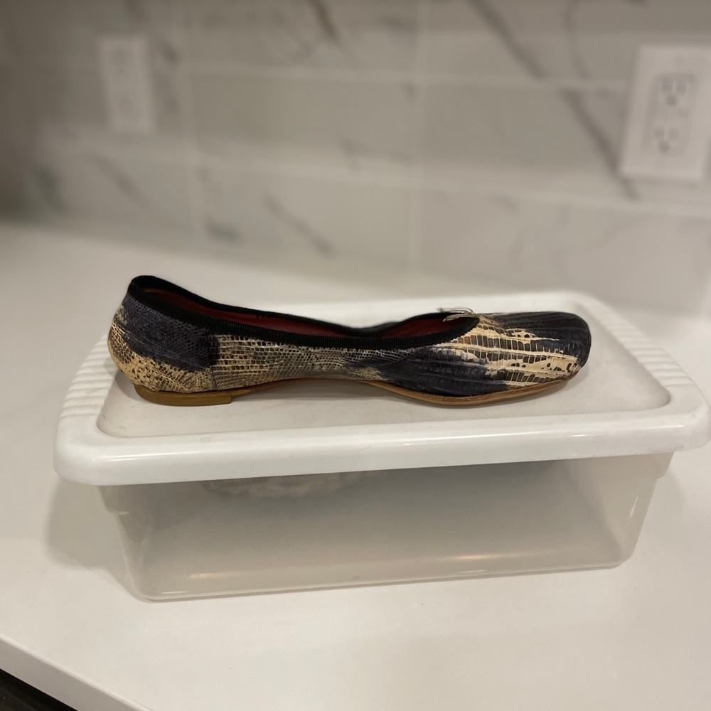 Alligator skin flats by Alaia Paris